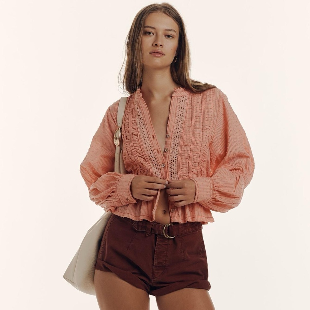 NWT! Anthropologie Pilcro Long Sleeve Delicate Blouse in Pink - Size Medium 💌 - Picture 2 of 6